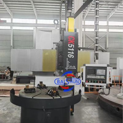 Otomatik Metal freze makinesi CK5116 CNC Tek sütun dikey torna