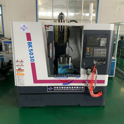Otomatik Anahtar Yolu Slotter Metal Malzemeleri BK5040 Çelik Slotting Yapma Makinesi