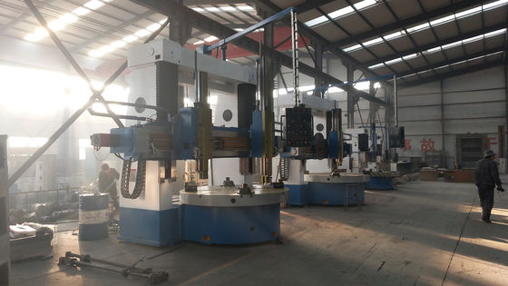 Cnc Tornos Para Metal Usados 3 Eksenli Fren Diskleri Cnc Döner Dikey Döner Makinesi