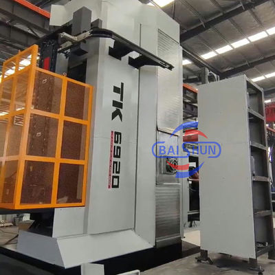 Büyük 5 Eksenli Yatay Cnc Boring Ve Angled Head Fressing ile freze makinesi