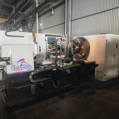 Petrol boru işleme lathe Torno Büyük iğne çapı QK1335 CNC boru ipleme makinesi